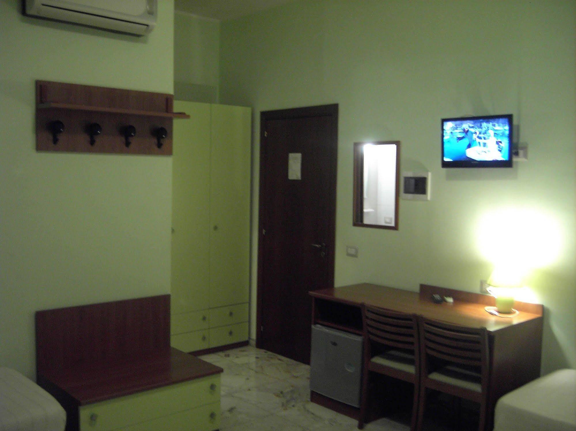 Etna Inn Motta SantʼAnastasia Dış mekan fotoğraf