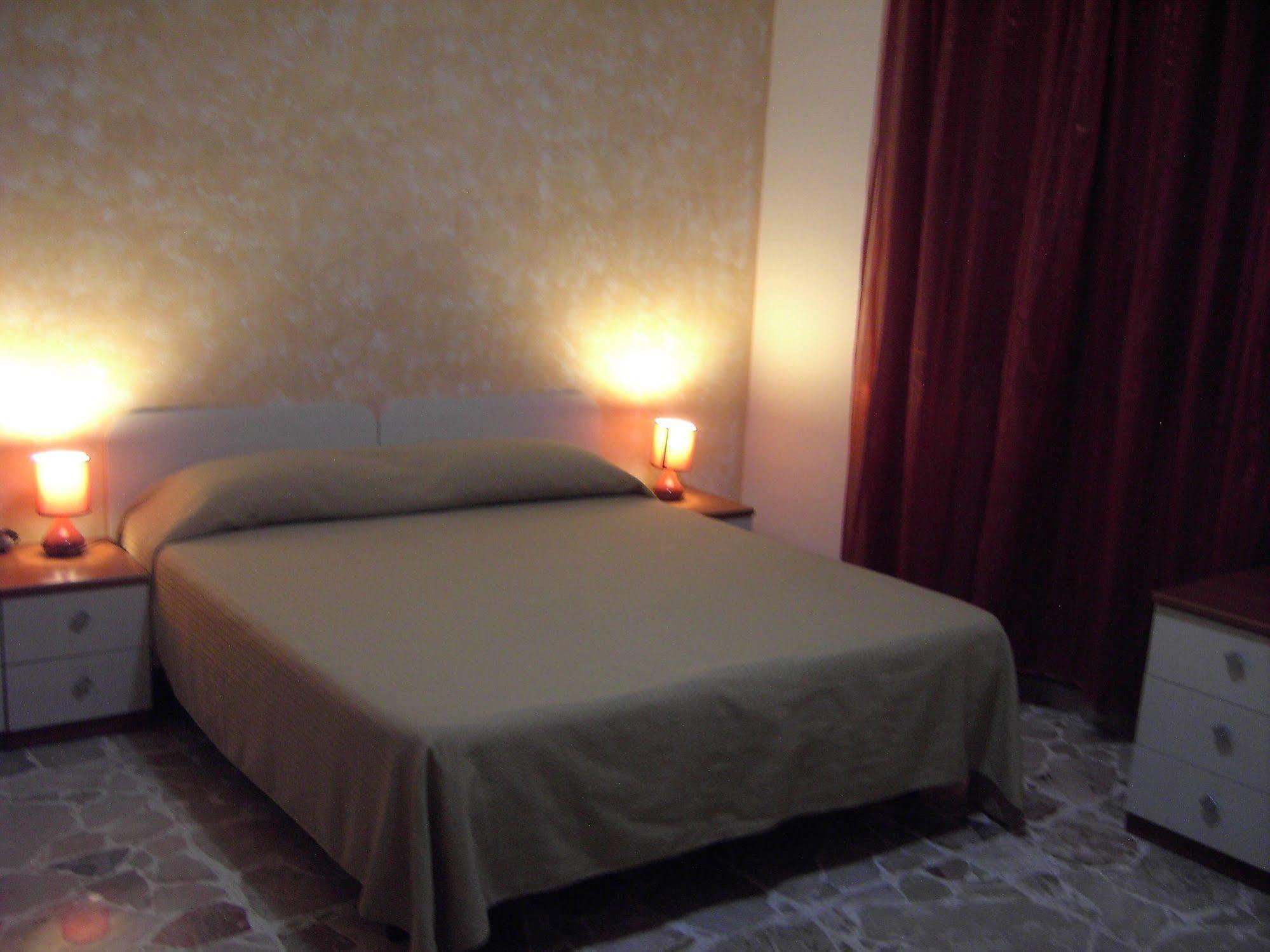 Etna Inn Motta SantʼAnastasia Dış mekan fotoğraf